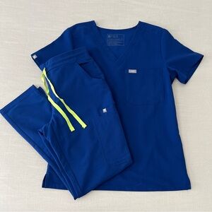 FIGS women’s scrub set - XS Catarina top + XSP Yola pant